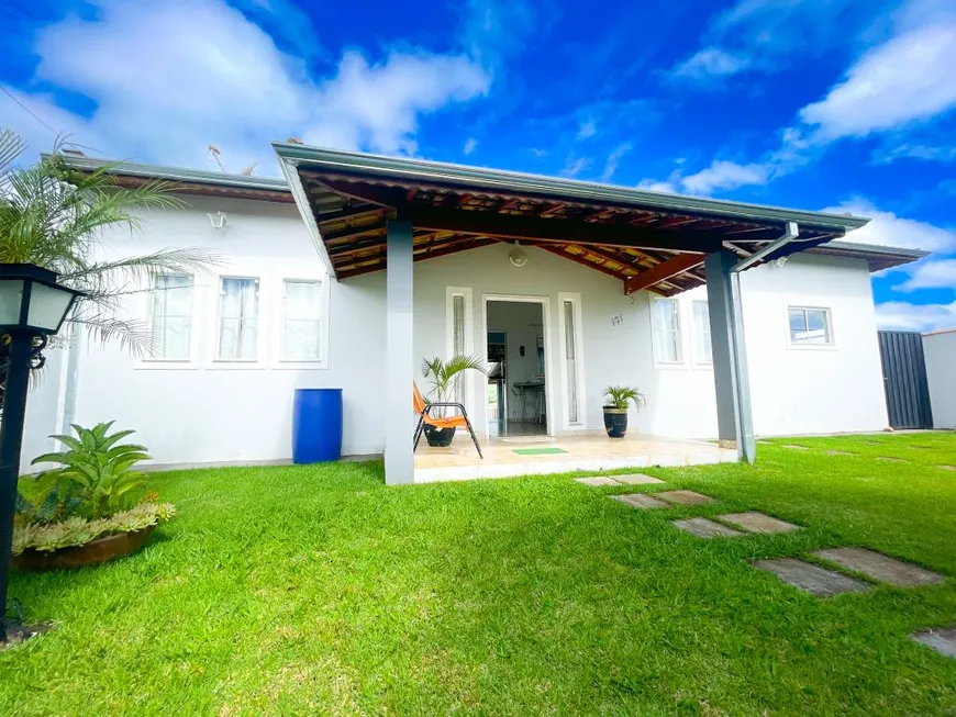 Foto 1 de Casa com 3 Quartos à venda, 570m² em Centro, Socorro