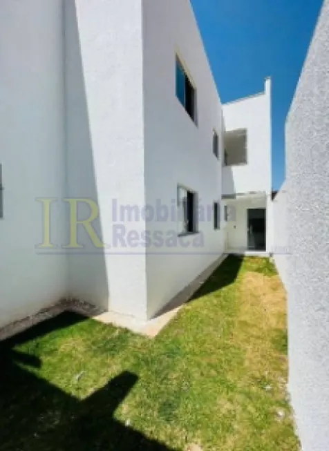 Foto 1 de Casa com 2 Quartos à venda, 85m² em Vale das Orquideas, Contagem