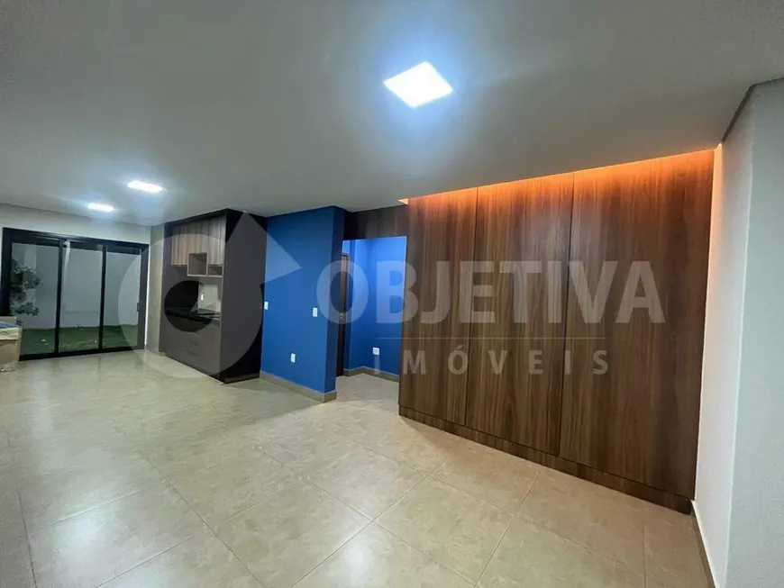 Foto 1 de Casa com 3 Quartos à venda, 125m² em Aclimacao, Uberlândia