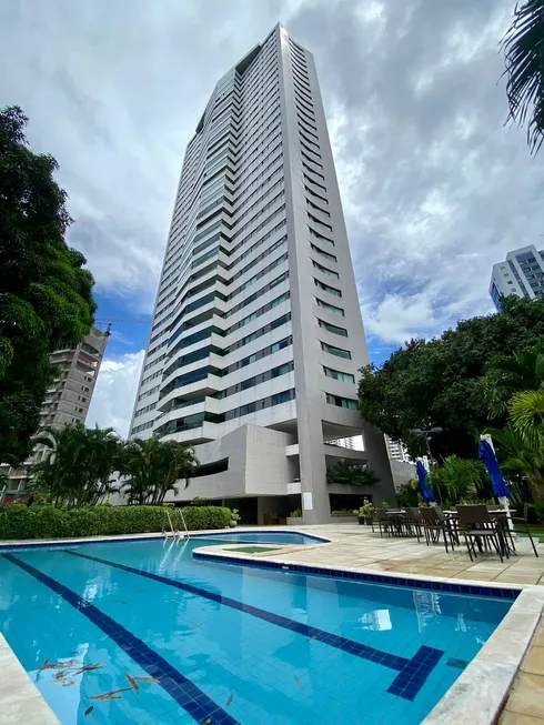 Foto 1 de Apartamento com 4 Quartos à venda, 230m² em Caxangá, Recife