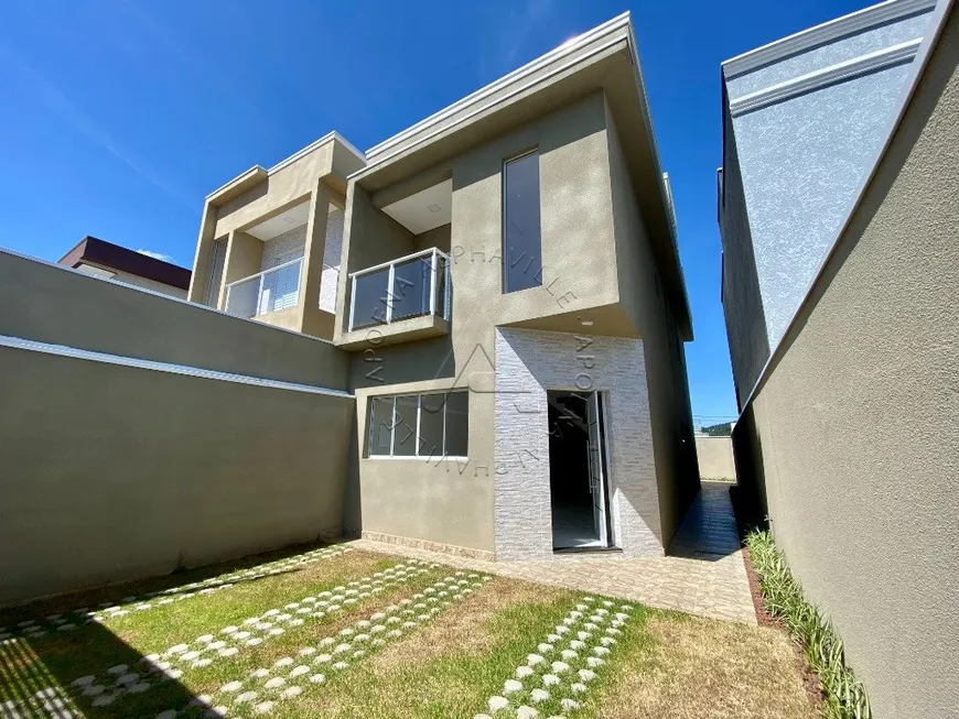 Foto 1 de Casa com 4 Quartos à venda, 150m² em Chácara Jaguari Fazendinha, Santana de Parnaíba