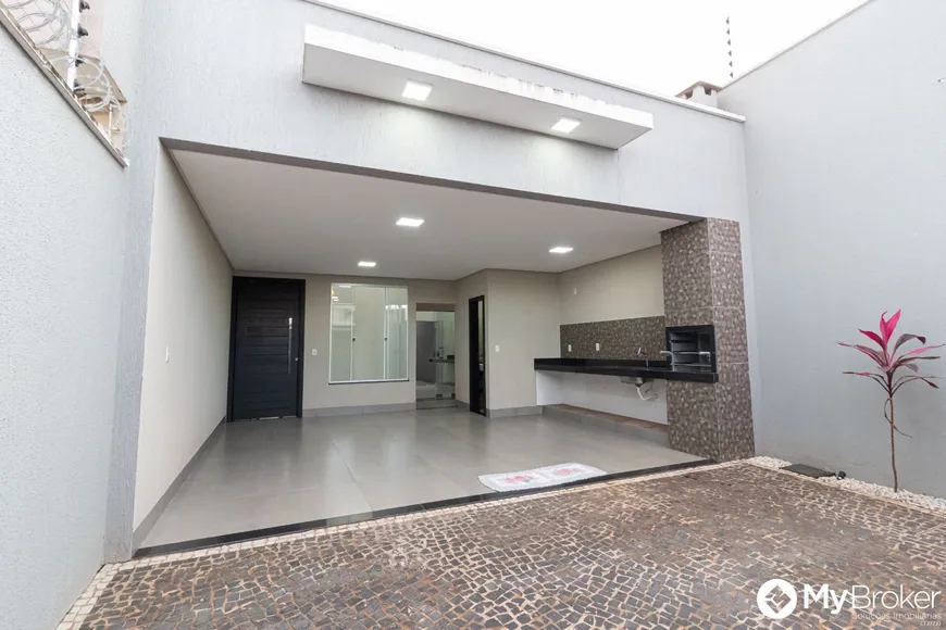 Foto 1 de Casa com 3 Quartos à venda, 126m² em Residencial Interlagos, Rio Verde