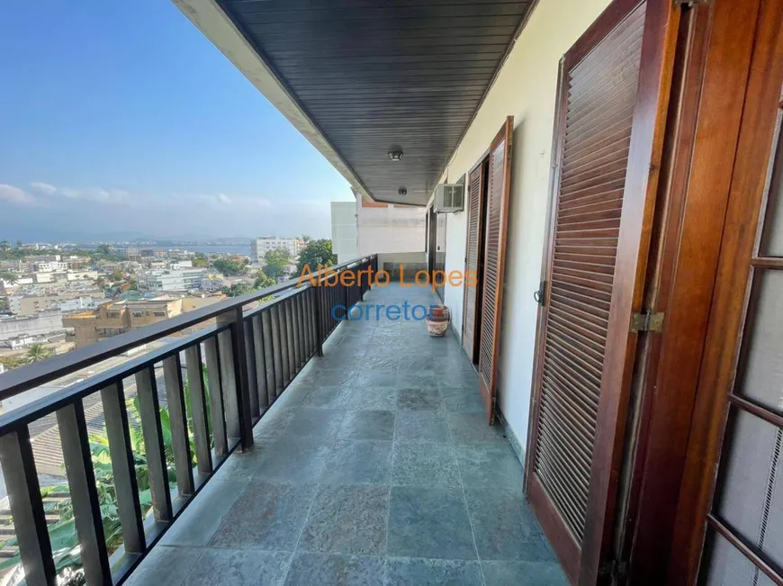 Foto 1 de Apartamento com 4 Quartos à venda, 260m² em Jardim Guanabara, Rio de Janeiro