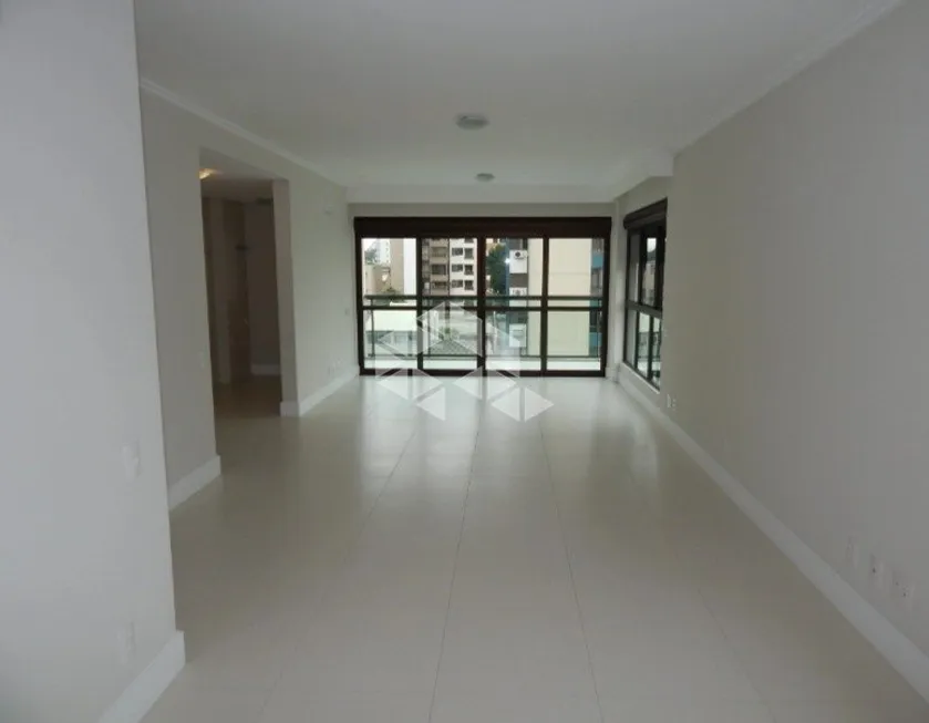 Foto 1 de Apartamento com 1 Quarto à venda, 76m² em Centro, Florianópolis