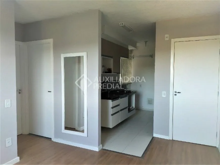 Foto 1 de Apartamento com 2 Quartos à venda, 40m² em Cavalhada, Porto Alegre