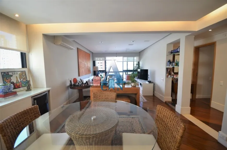 Foto 1 de Apartamento com 3 Quartos à venda, 152m² em Indianópolis, São Paulo