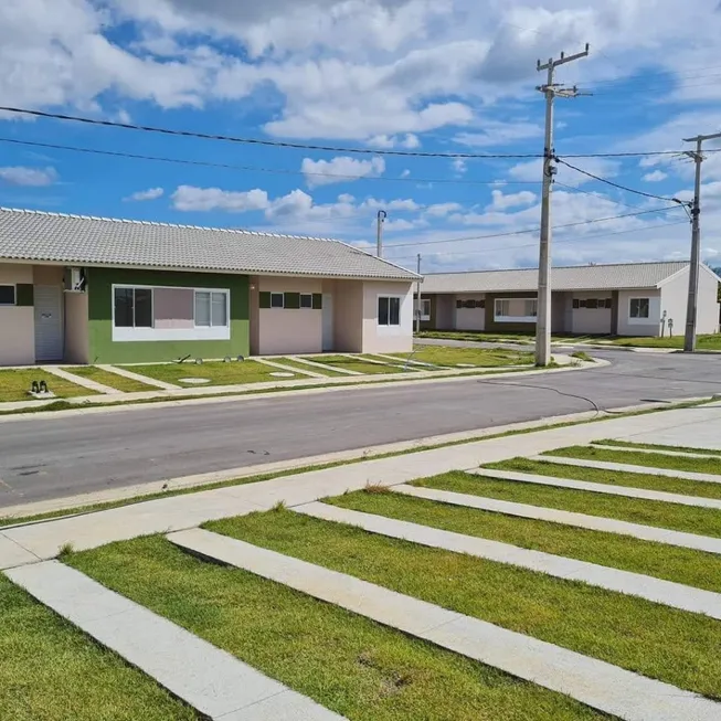 Foto 1 de Casa com 2 Quartos à venda, 49m² em Senador Carlos Jereissati, Pacatuba