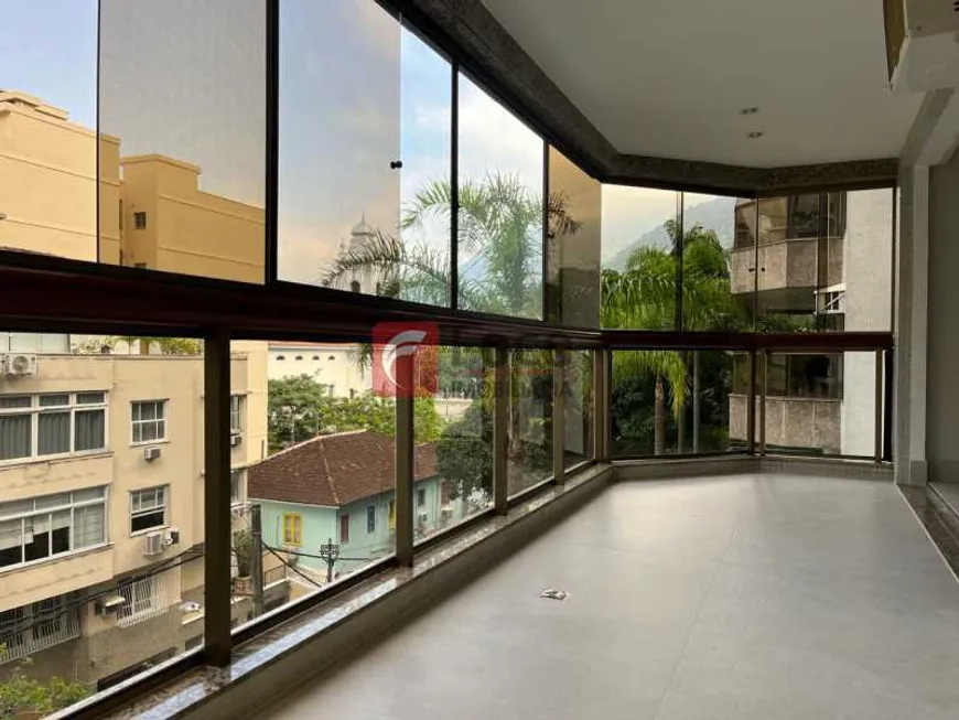 Foto 1 de Apartamento com 3 Quartos à venda, 115m² em Lagoa, Rio de Janeiro