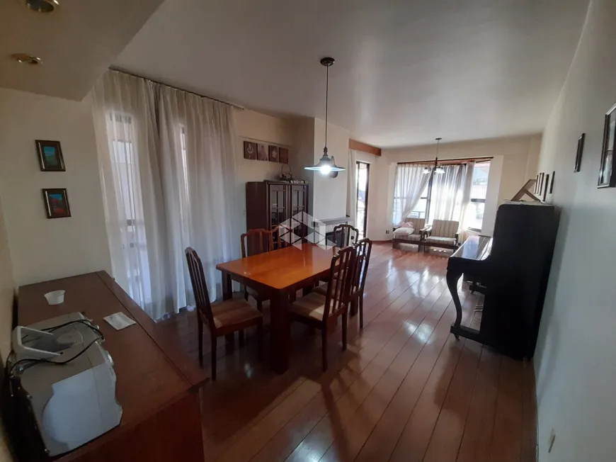 Foto 1 de Apartamento com 4 Quartos à venda, 153m² em Bonfim, Santa Maria