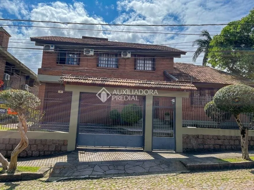 Foto 1 de Casa com 3 Quartos à venda, 309m² em Ipanema, Porto Alegre