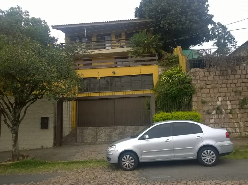 Foto 1 de Casa com 3 Quartos à venda, 294m² em Nonoai, Porto Alegre