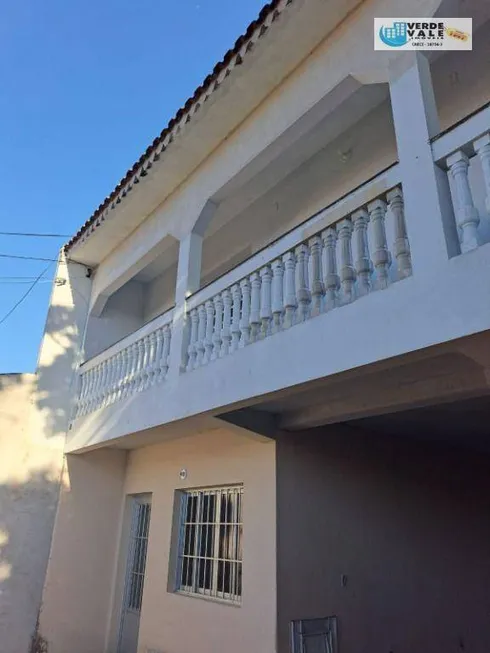 Foto 1 de Casa com 3 Quartos para alugar, 210m² em Jardim Motorama, São José dos Campos