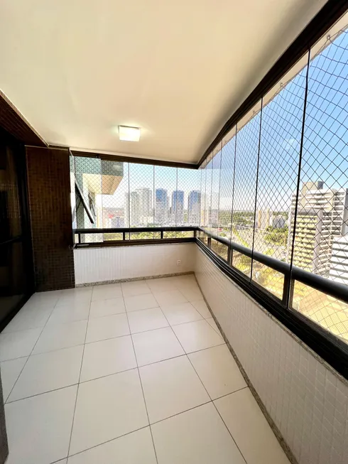 Foto 1 de Apartamento com 3 Quartos à venda, 135m² em Pituba, Salvador