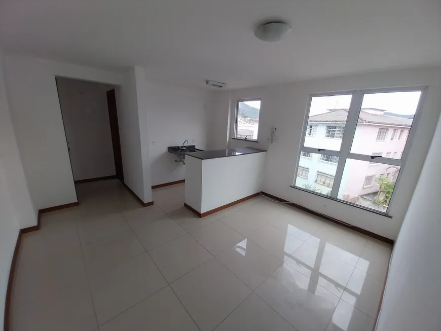 Foto 1 de Apartamento com 1 Quarto à venda, 36m² em Alto, Teresópolis