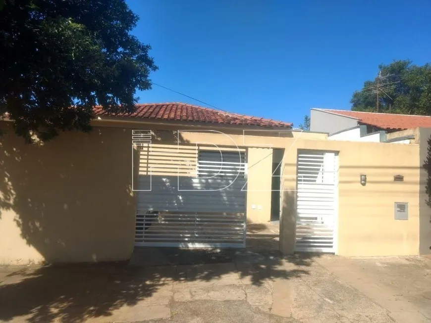 Foto 1 de Casa com 3 Quartos à venda, 121m² em Jardim Imperador, Araraquara