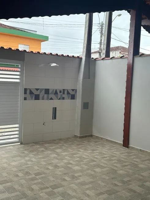 Foto 1 de Casa com 2 Quartos à venda, 84m² em Santa Eugenia, Mongaguá