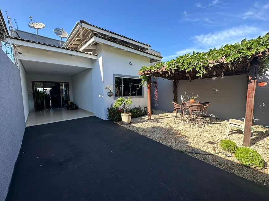 Foto 1 de Casa com 3 Quartos à venda, 200m² em Jardim Helvécia, Aparecida de Goiânia