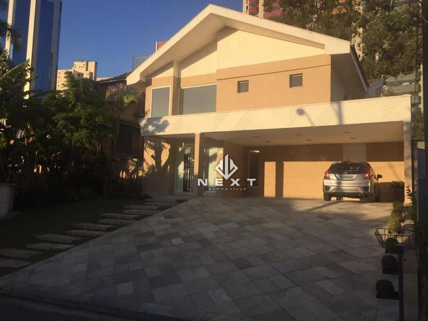 Foto 1 de Casa de Condomínio com 4 Quartos para venda ou aluguel, 480m² em Alphaville Residencial 2, Barueri