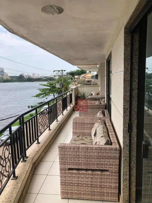 Foto 1 de Apartamento com 3 Quartos à venda, 115m² em Vivenda da Lagoa, Macaé