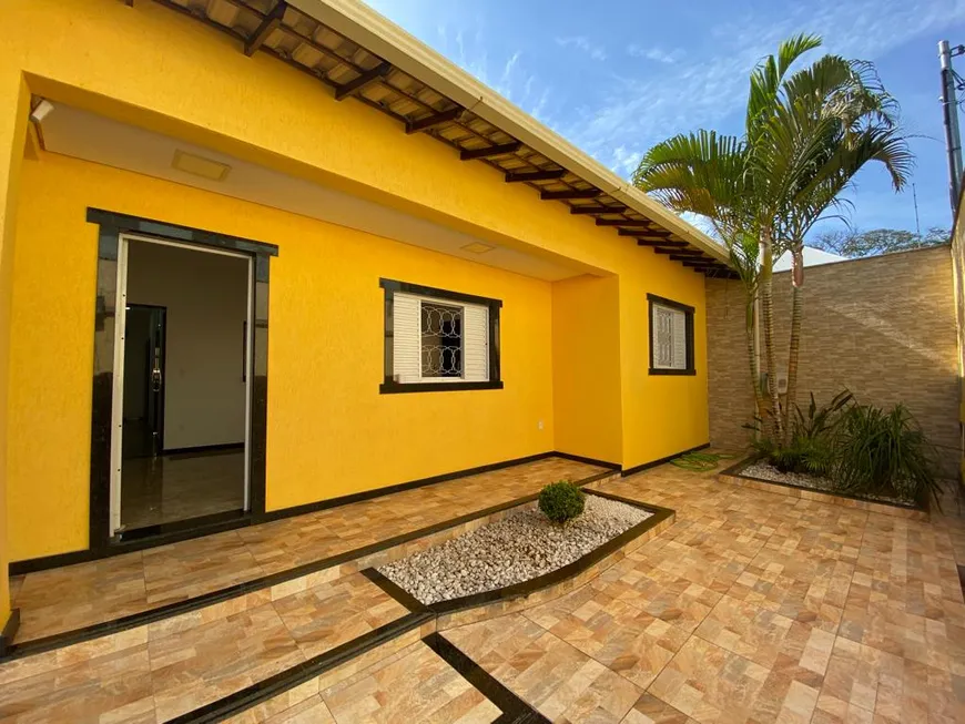 Foto 1 de Casa com 6 Quartos à venda, 320m² em Santa Amélia, Belo Horizonte