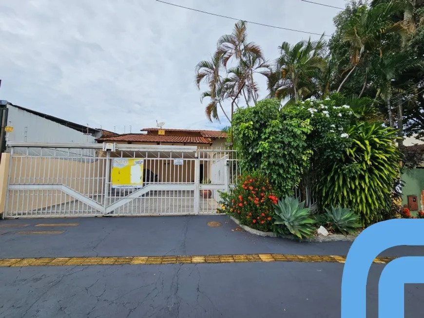 Foto 1 de Casa com 4 Quartos à venda, 196m² em Jardim América, Goiânia