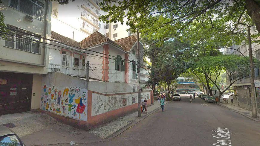 Foto 1 de Imóvel Comercial com 7 Quartos à venda, 196m² em Laranjeiras, Rio de Janeiro