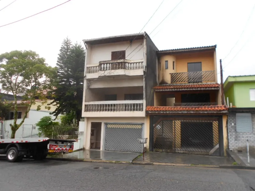 Foto 1 de Sobrado com 2 Quartos à venda, 10m² em Jardim Camila, Mauá