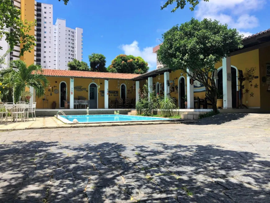 Foto 1 de Casa com 5 Quartos à venda, 325m² em Capim Macio, Natal