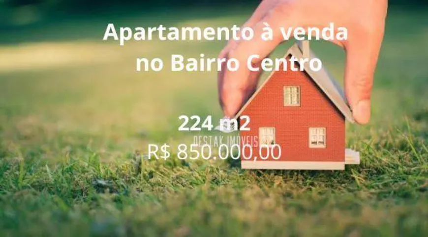 Foto 1 de Apartamento com 4 Quartos à venda, 224m² em Centro, Uberlândia