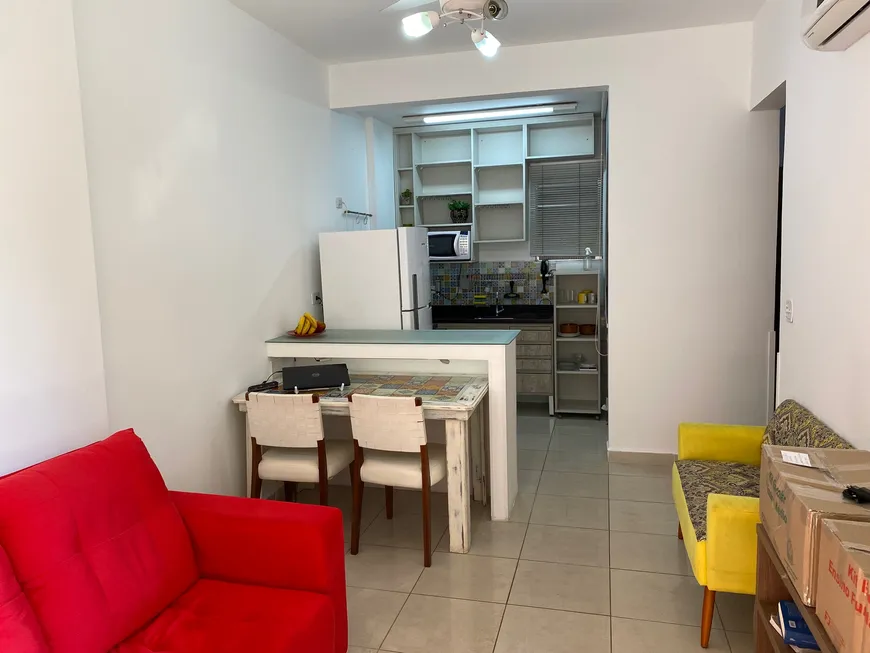 Foto 1 de Apartamento com 1 Quarto para alugar, 45m² em Gonzaga, Santos