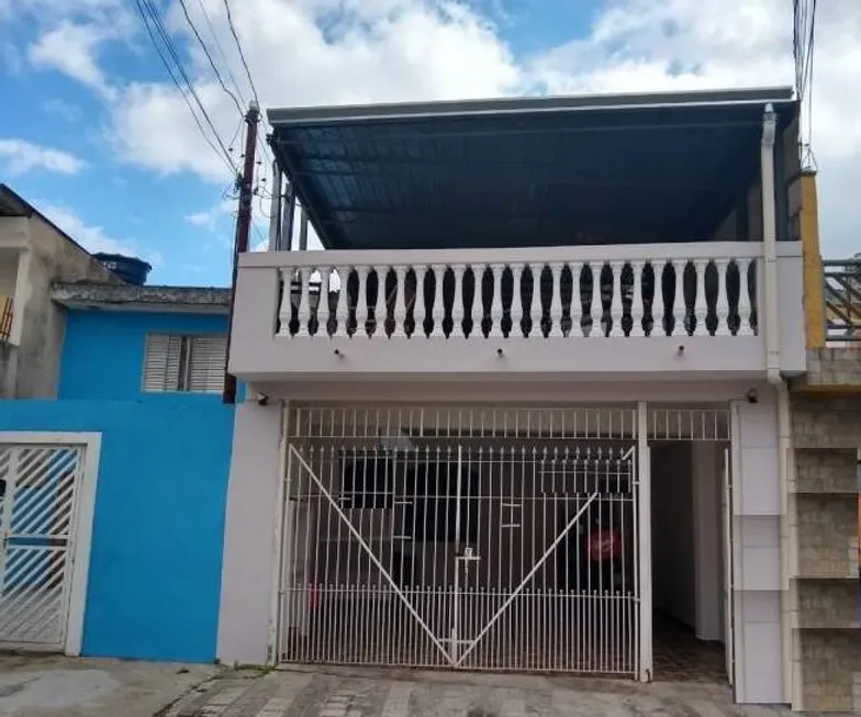 Foto 1 de Casa com 2 Quartos à venda, 127m² em Umuarama, Osasco