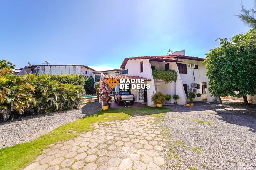 Foto 1 de Casa com 4 Quartos à venda, 450m² em Engenheiro Luciano Cavalcante, Fortaleza