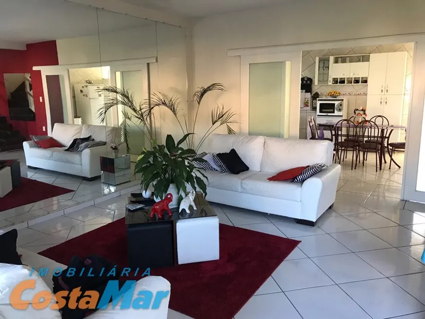 Foto 1 de Casa com 6 Quartos à venda, 180m² em , Osório