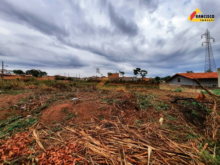 Foto 1 de Lote/Terreno à venda, 300m² em Das Oliveiras, Divinópolis