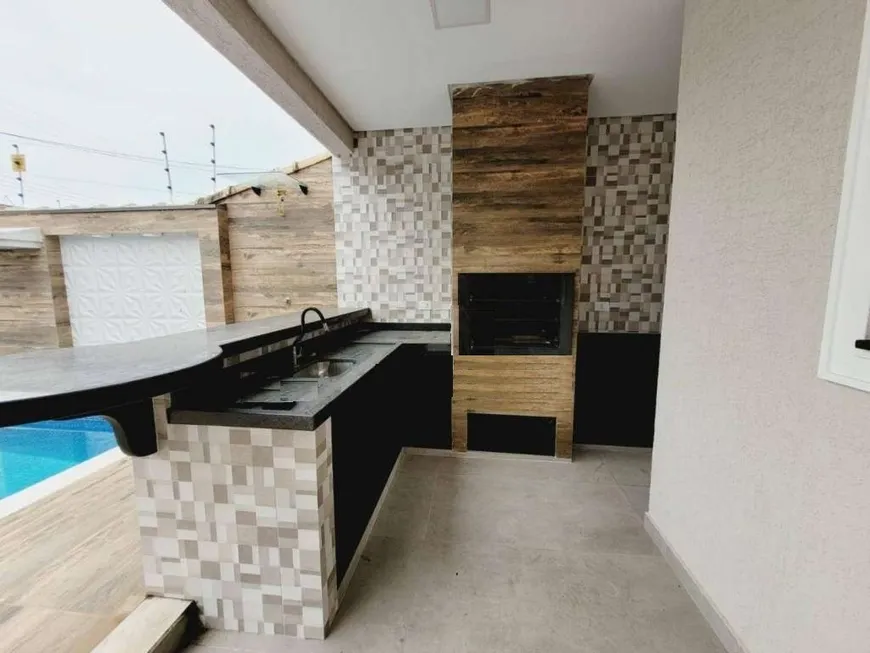 Foto 1 de Sobrado com 3 Quartos à venda, 285m² em Balneario Florida, Praia Grande