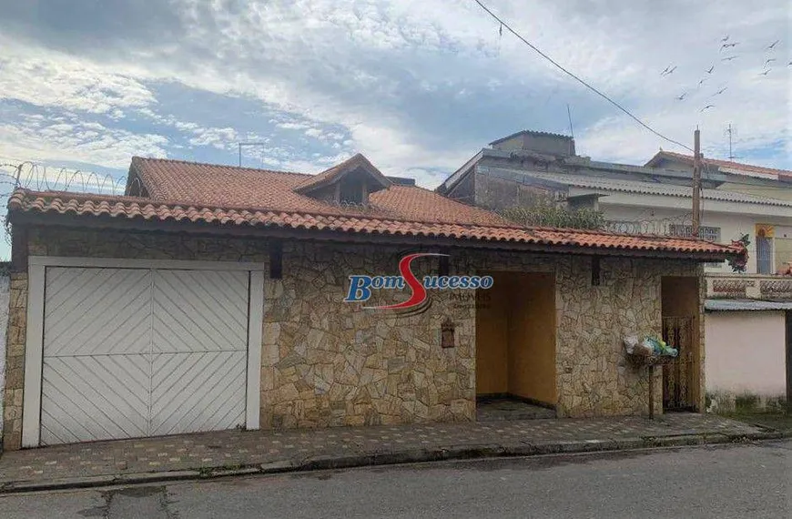 Foto 1 de Sobrado com 3 Quartos à venda, 312m² em Parque Cruzeiro do Sul, São Paulo