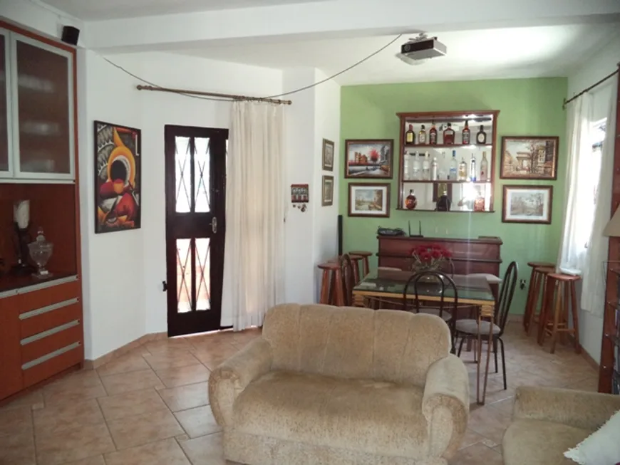 Foto 1 de Casa com 3 Quartos à venda, 420m² em Santa Terezinha, Belo Horizonte