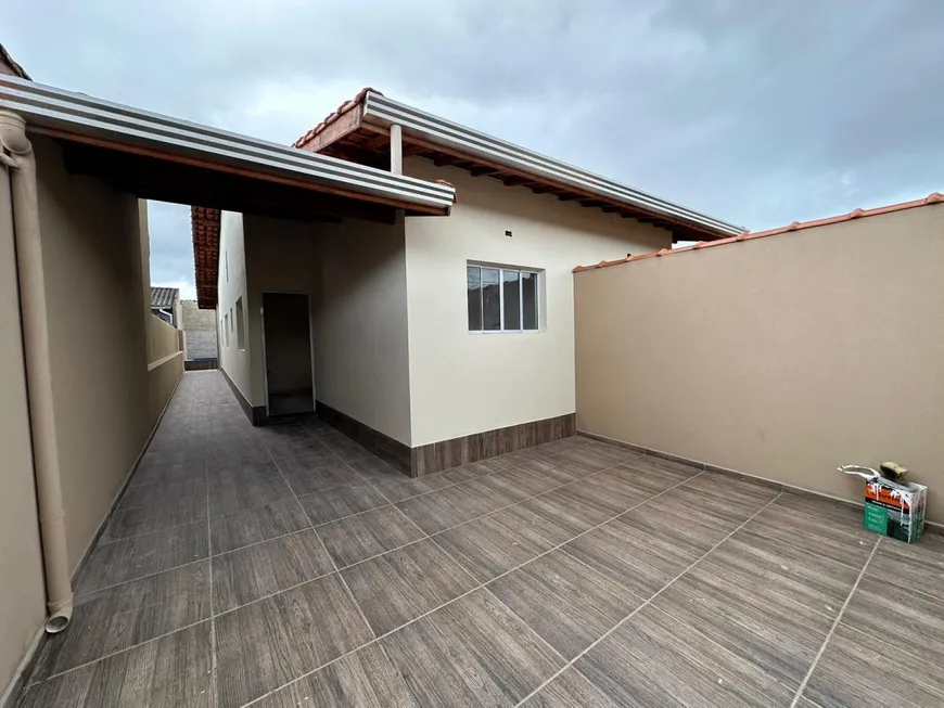 Foto 1 de Casa com 2 Quartos à venda, 70m² em Nova Itanhaém, Itanhaém