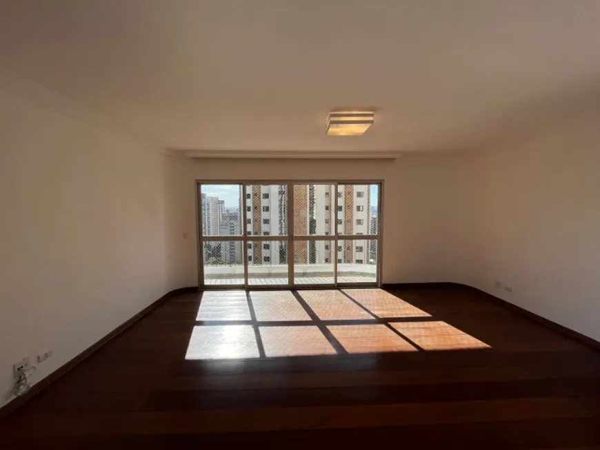 Foto 1 de Apartamento com 4 Quartos para alugar, 130m² em Vila Suzana, São Paulo