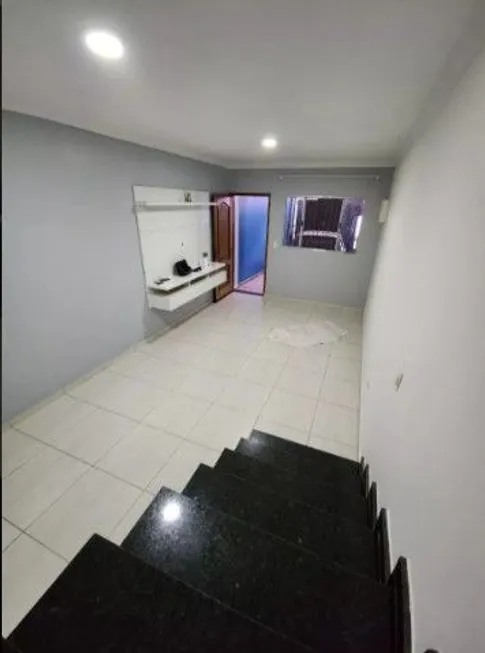 Foto 1 de Sobrado com 2 Quartos à venda, 69m² em Parque das Paineiras, São Paulo