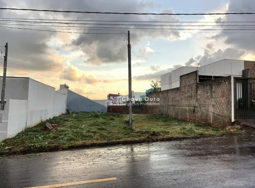 Foto 1 de Lote/Terreno à venda, 275m² em Floresta, Cascavel