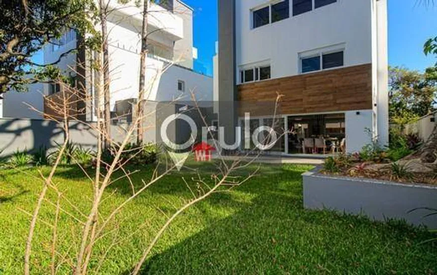 Foto 1 de Casa de Condomínio com 4 Quartos à venda, 300m² em Pedra Redonda, Porto Alegre