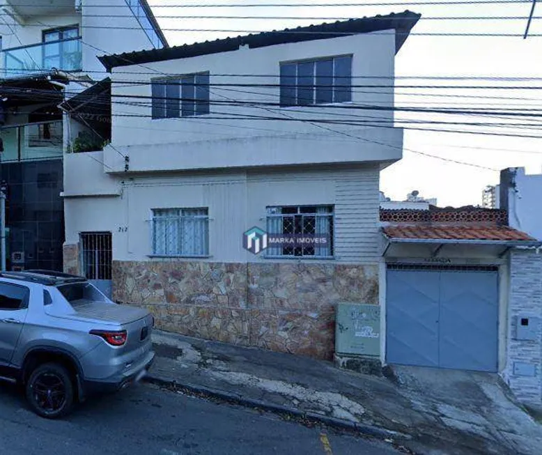 Foto 1 de Casa com 4 Quartos para venda ou aluguel, 60m² em Passos, Juiz de Fora