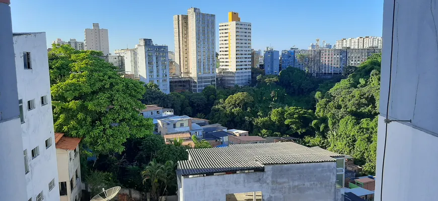 Foto 1 de Apartamento com 1 Quarto à venda, 50m² em Candeal, Salvador