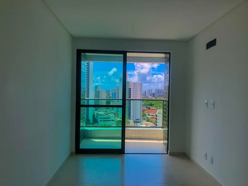 Foto 1 de Apartamento com 2 Quartos à venda, 53m² em Madalena, Recife