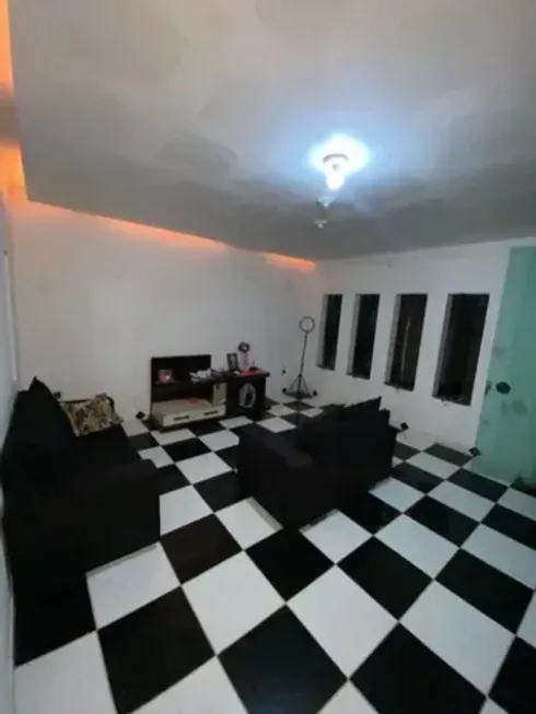 Foto 1 de Casa com 1 Quarto para venda ou aluguel, 60m² em São Cristóvão, Salvador