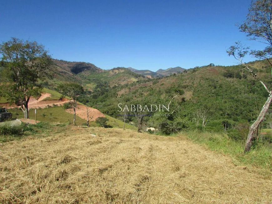 Foto 1 de Lote/Terreno à venda, 2949m² em Secretário, Petrópolis