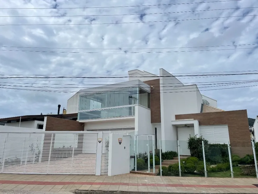 Foto 1 de Casa com 3 Quartos à venda, 459m² em Santa Mônica, Florianópolis