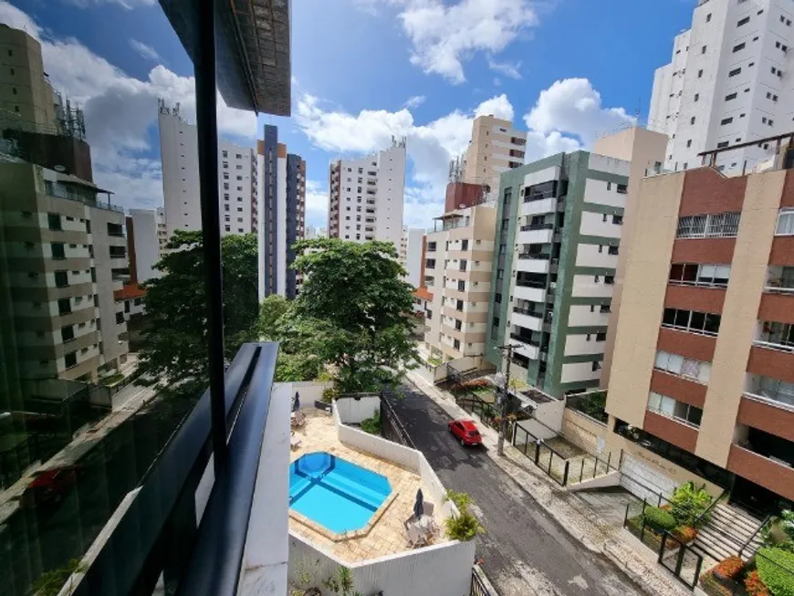 Foto 1 de Apartamento com 3 Quartos à venda, 99m² em Caminho Das Árvores, Salvador