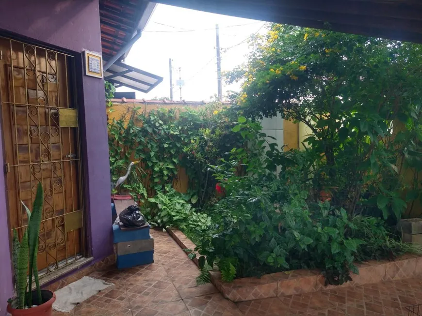 Foto 1 de Casa com 2 Quartos à venda, 120m² em Tupy, Itanhaém